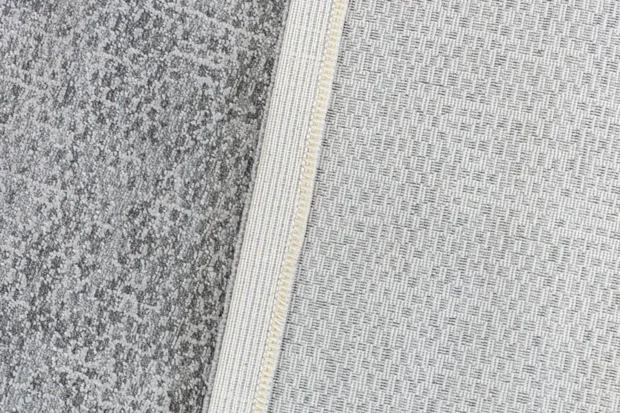 KL5A1822-900x600